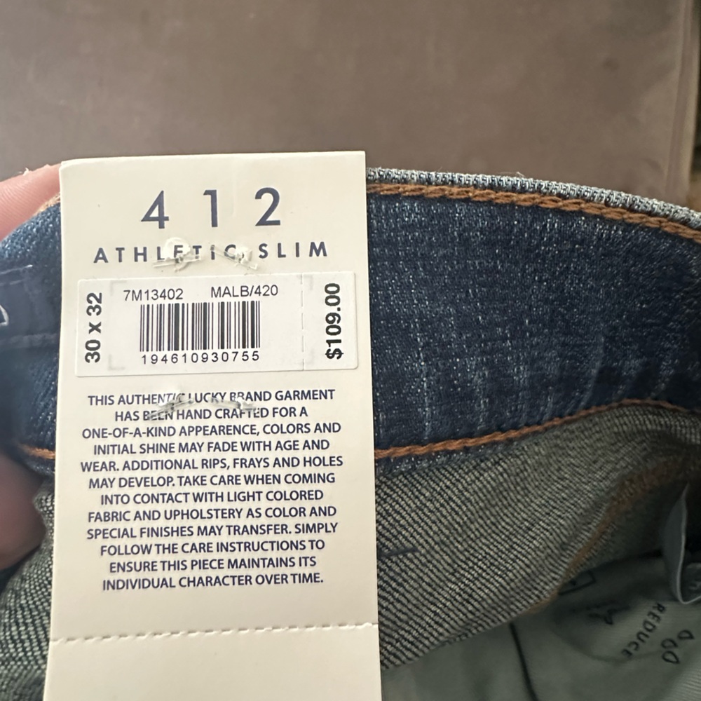 brand new lucky brand 412 Athletic Slim Advanced Stretch Jean size 30/32 color